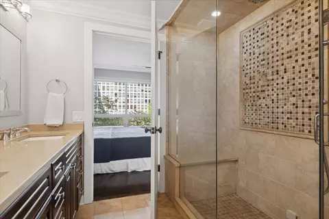 250 E Pearson St #901, Chicago, IL 60611 photo 15