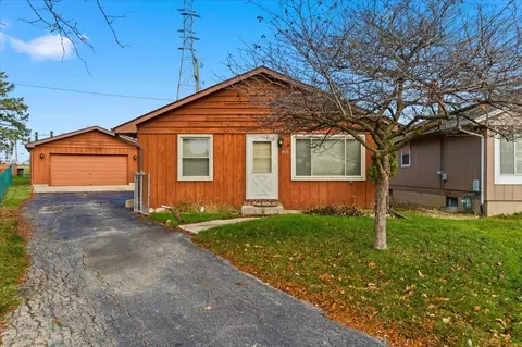 406 E Clarendon Dr, Round Lake Beach, IL 60073