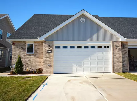 7425 Covington Pl, Justice, IL 60458