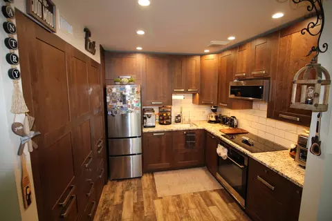 1700 Robin Ln #1D, Hoffman Estates, IL 60169 photo 7
