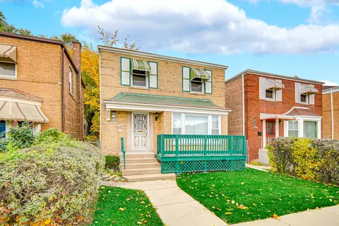 10626 S Prairie Ave, Chicago, IL 60628
