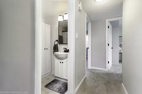 Entry Way - 145 Ann Ct #A, Bartlett, IL 60103 photo 1 of 1