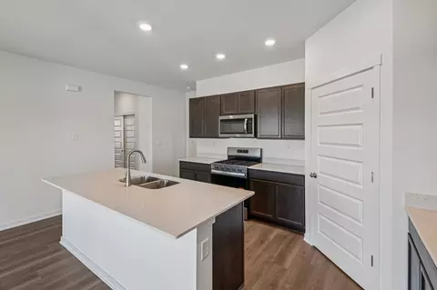Kitchen - 809 Mesa Ln, Pingree Grove, IL 60140 photo 6 of 6