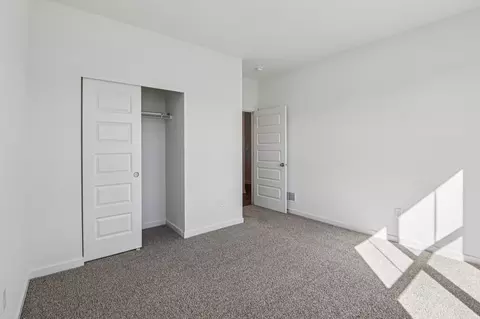 Bedroom - 809 Mesa Ln, Pingree Grove, IL 60140 photo 2 of 7