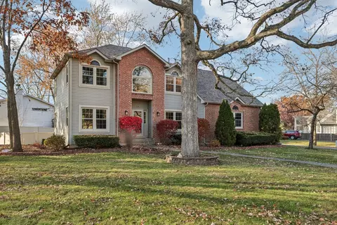 719 Feather Sound Dr, Bolingbrook, IL 60440