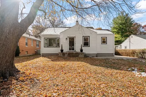 1407 W Clark St, Champaign, IL 61821