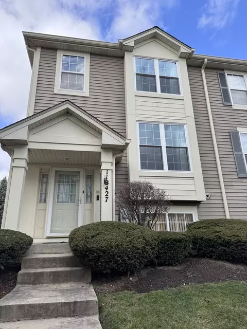 11 S427 Rachael Ct, Willowbrook, IL 60527