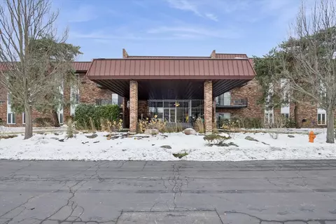 1041 W Ogden Ave #320, Naperville, IL 60563