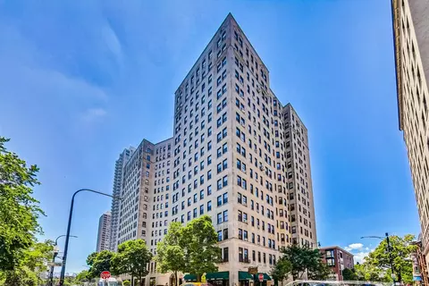 2000 N Lincoln Park West Ave #1404, Chicago, IL 60614