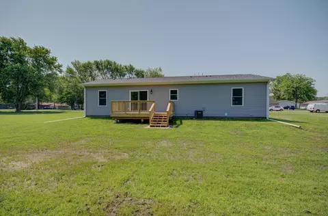 Exterior - 386 W 3rd St, Braidwood, IL 60408 photo 11 of 14