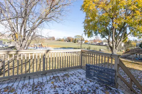 Exterior - 24 Sunset Dr, Cary, IL 60013 photo 2 of 2