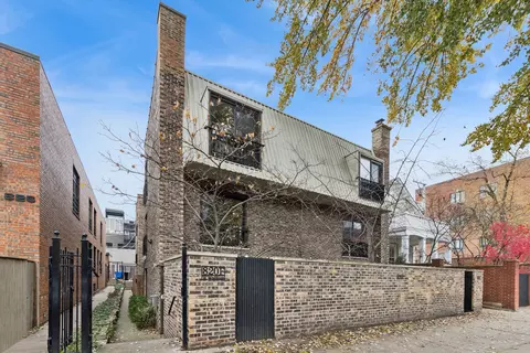 820 W Wolfram St #F, Chicago, IL 60657