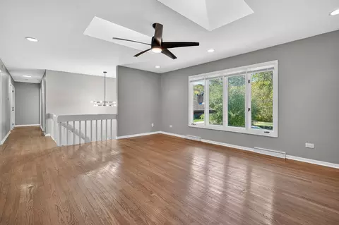 Living - 1245 Winaki Trl, Algonquin, IL 60102 photo 4 of 9