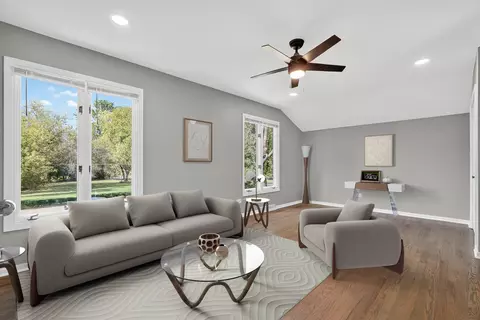 Living - 1245 Winaki Trl, Algonquin, IL 60102 photo 2 of 9