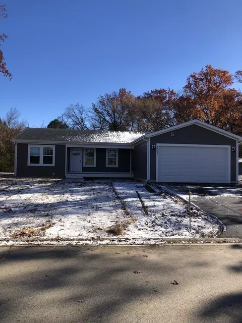 34615 N Polk St, Ingleside, IL 60041