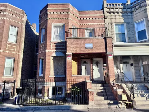 3846 W Flournoy St, Chicago, IL 60624