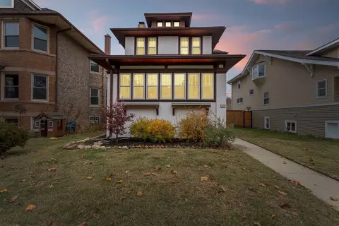808 S Euclid Ave, Oak Park, IL 60304
