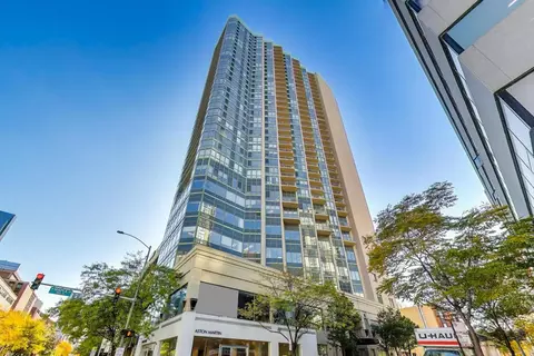 111 W Maple St #2803, Chicago, IL 60610