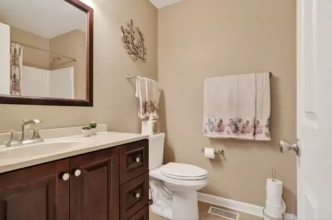 Bath - 671 River Mill Pkwy, Wheeling, IL 60090 photo 1 of 8