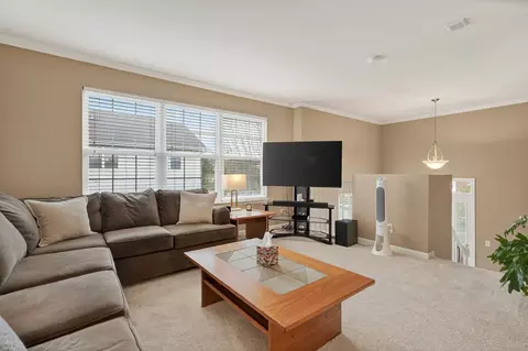Living - 671 River Mill Pkwy, Wheeling, IL 60090 photo 1 of 7
