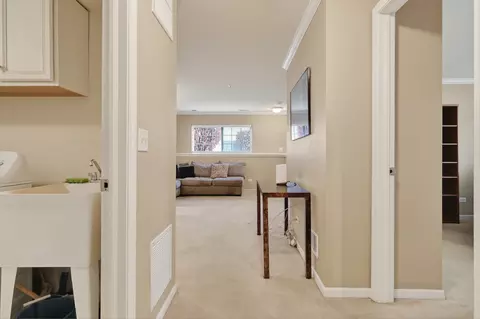 Entry Way - 671 River Mill Pkwy, Wheeling, IL 60090 photo 2 of 2
