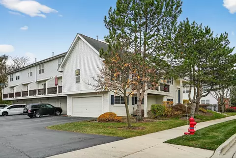 Exterior - 671 River Mill Pkwy, Wheeling, IL 60090 photo 2 of 6