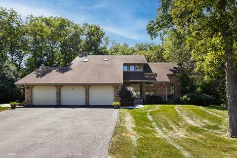 20 Geneva Ct, Crete, IL 60417