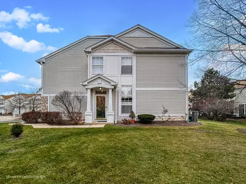 Exterior - 1141 Delta Ct, Elgin, IL 60123 photo 4 of 6