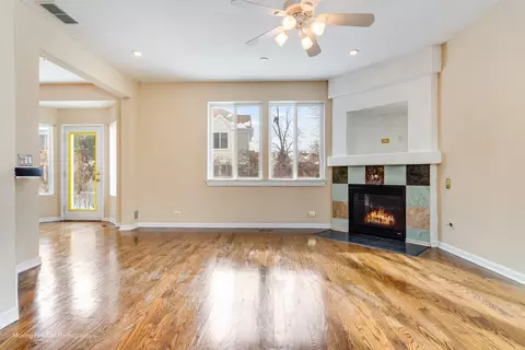 Living - 1141 Delta Ct, Elgin, IL 60123 photo 2 of 17