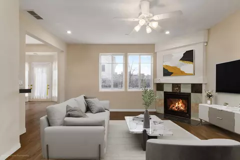 Living - 1141 Delta Ct, Elgin, IL 60123 photo 8 of 17