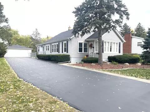 515 S Oakland Ave, Villa Park, IL 60181