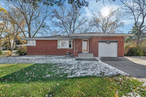 1922 Cowing Ln, Crest Hill, IL 60403