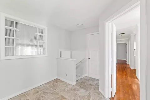 Entry Way - 302 Flora Dr, Champaign, IL 61821 photo 2 of 4