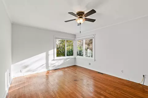 Bedroom - 302 Flora Dr, Champaign, IL 61821 photo 1 of 8