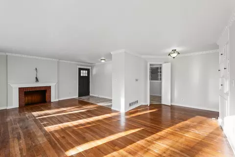 Living - 302 Flora Dr, Champaign, IL 61821 photo 2 of 5