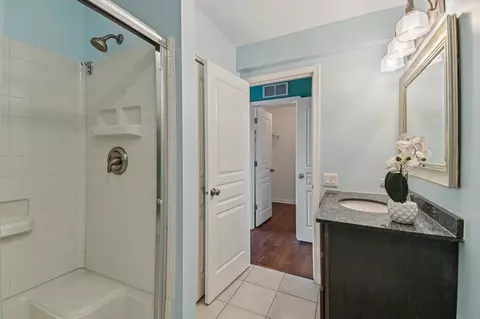 780 Mesa Dr #780, Elgin, IL 60123 photo 17