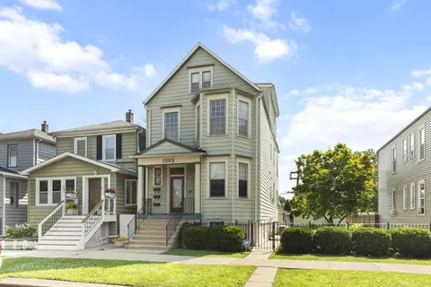 1223 S Elmwood Ave #TWO, Berwyn, IL 60402