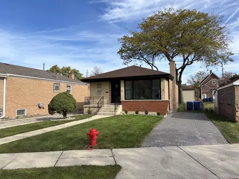12807 Mozart St, Blue Island, IL 60406