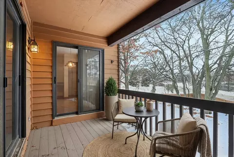 Exterior - 655 Waverly Dr #C, Elgin, IL 60120 photo 2 of 4