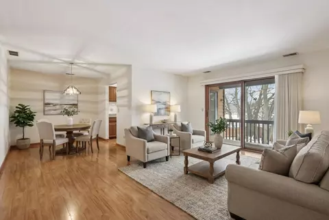 Living - 655 Waverly Dr #C, Elgin, IL 60120 photo 1 of 1