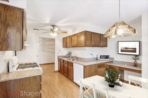 Kitchen - 655 Waverly Dr #C, Elgin, IL 60120 photo 2 of 2