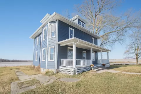 23396 Ideal Rd, Chadwick, IL 61014