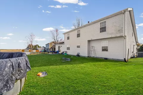Exterior - 707 Country View Dr, Philo, IL 61864 photo 2 of 2