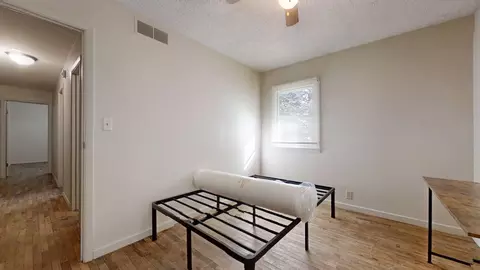 Bedroom - 915 Morgan St, Normal, IL 61761 photo 2 of 9