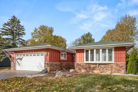 15304 S Indian Boundary Line Rd, Plainfield, IL 60544