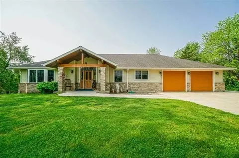 6000 S Hickory Rd, Oregon, IL 61061