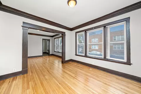 Living - 815 W 76th St, Chicago, IL 60620 photo 1 of 8