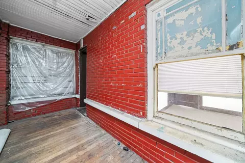 Exterior - 815 W 76th St, Chicago, IL 60620 photo 2 of 5