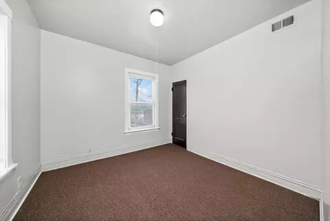 Bedroom - 815 W 76th St, Chicago, IL 60620 photo 5 of 8