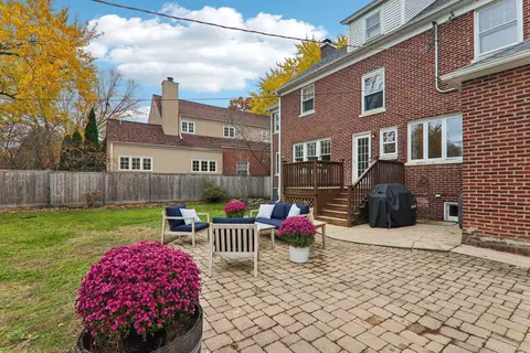 Exterior - 1115 Colfax St, Evanston, IL 60201 photo 5 of 11